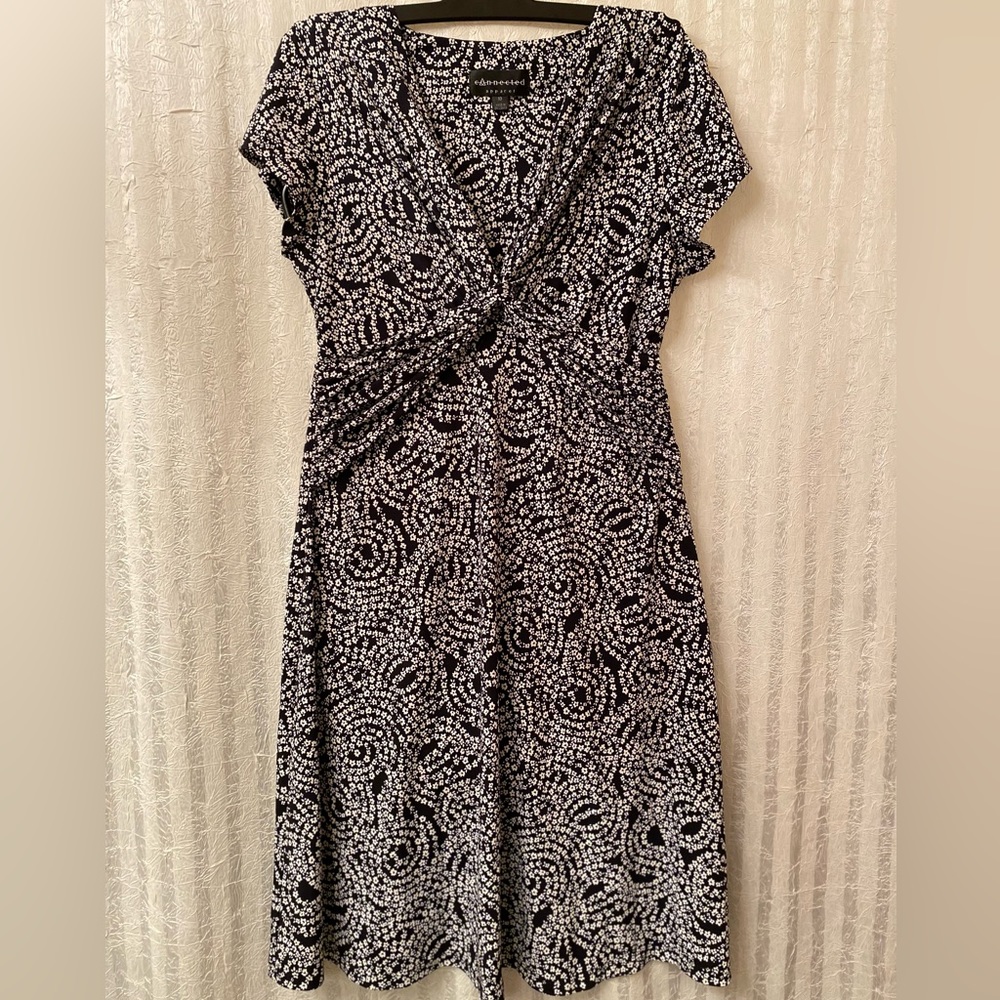 Black and white tiny flower dress by Connected.